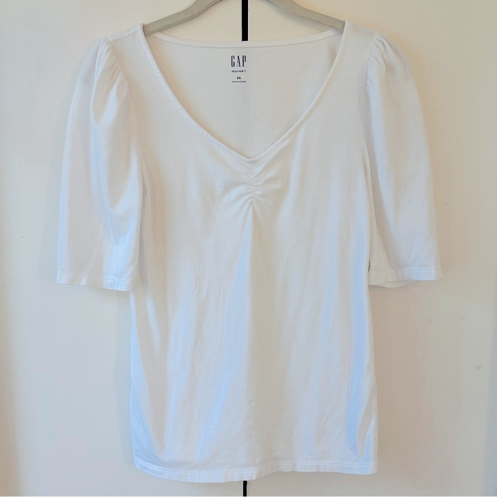 Gap Featherweight Ruched White T-shirt